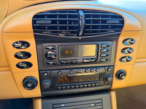 Used 2000 Porsche 911 Carrera 4 image 54