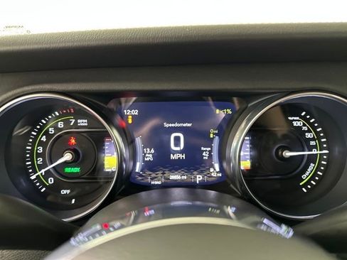 Used 2023 Jeep Wrangler Unlimited Sahara w/ Cold Weather Group AWD/4WD image 17