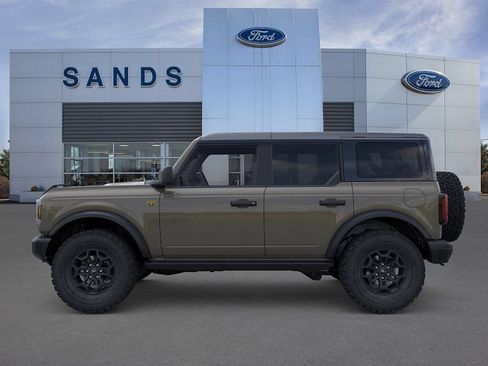 New 2026 Ford Bronco Badlands AWD/4WD image 3