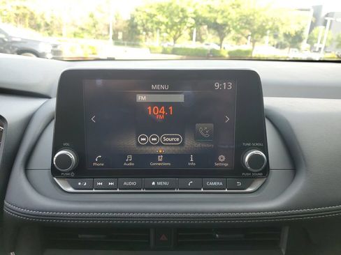 Certified 2025 Nissan Rogue S FWD image 30