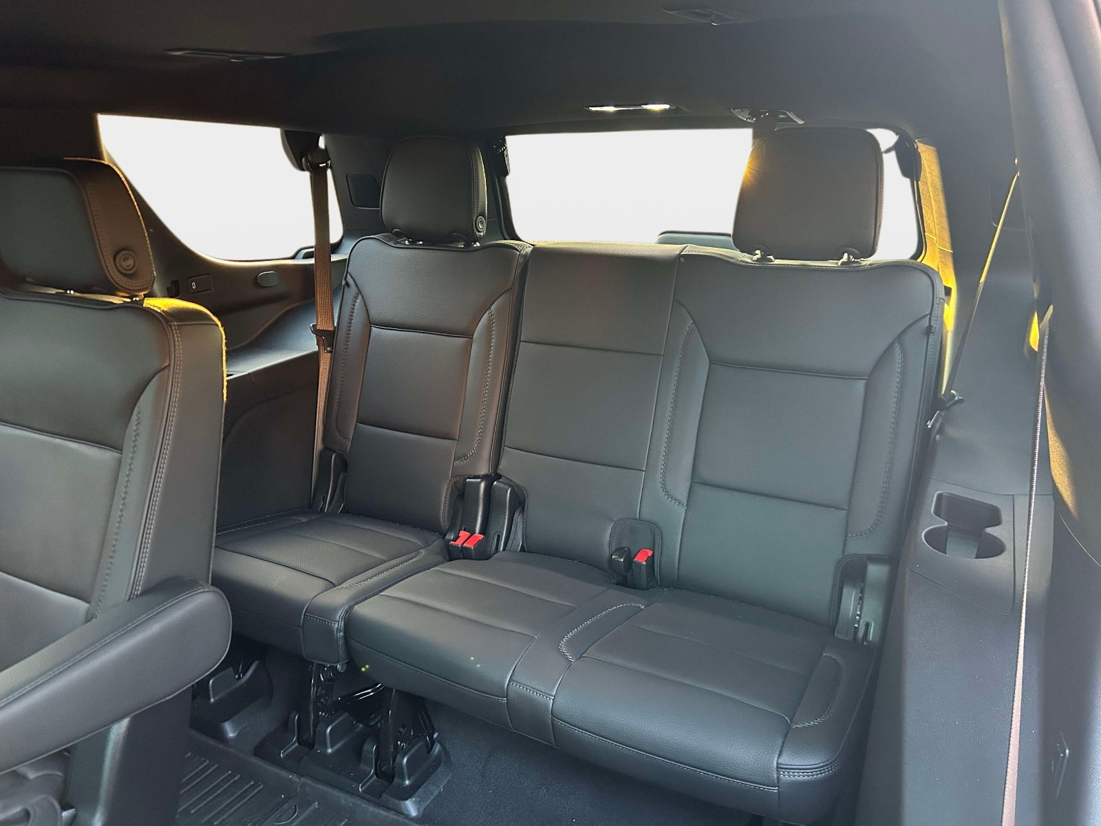 Used 2026 GMC Yukon Denali w/ Sun & Power Step Package RWD image 17