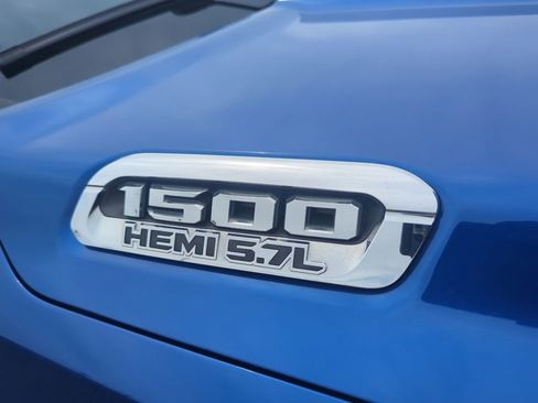 Used 2019 RAM 1500 Big Horn AWD/4WD image 9