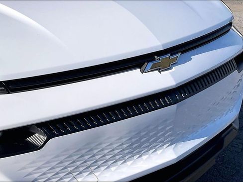 New 2026 Chevrolet Equinox EV LT FWD image 16