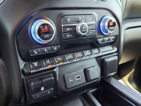 Used 2021 GMC Sierra 2500 Denali w/ Denali Ultimate Package image 28