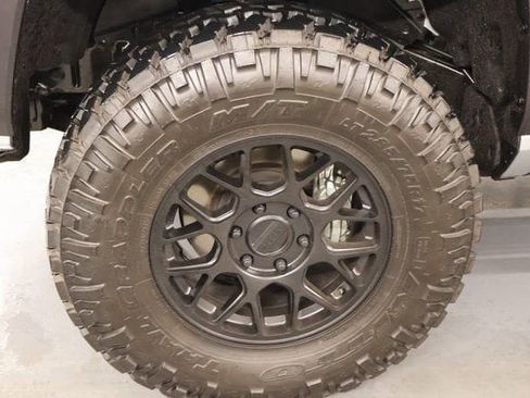 New 2025 Toyota Tacoma TRD Off-Road AWD/4WD image 7