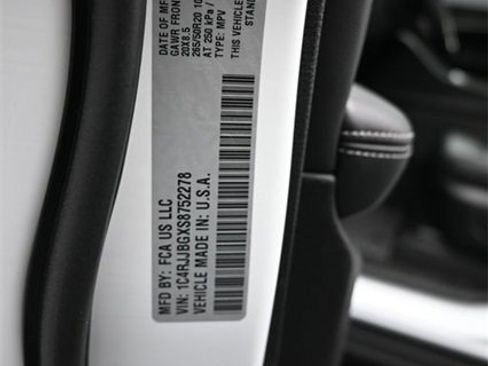 New 2025 Jeep Grand Cherokee L Limited w/ Black Appearance Package image 15