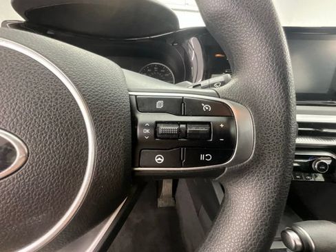 Used 2021 Kia K5 LXS FWD image 18