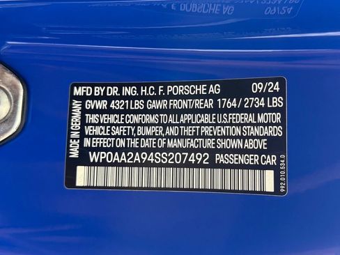 Certified 2025 Porsche 911 Carrera RWD image 31