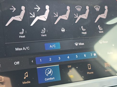 New 2025 Jeep Compass Limited w/ High Altitude Package image 14