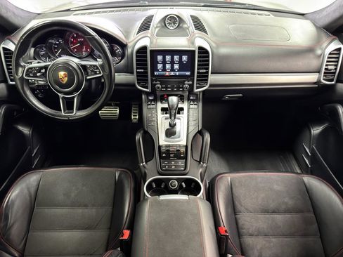 Used 2017 Porsche Cayenne GTS AWD/4WD image 30