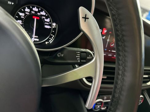 Used 2022 Alfa Romeo Giulia Veloce image 30