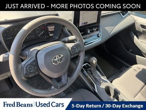 Used 2023 Toyota Corolla LE FWD image 11