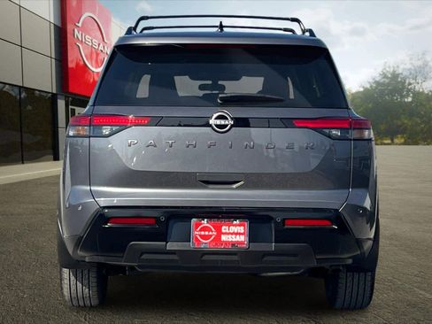 New 2026 Nissan Pathfinder SV image 8