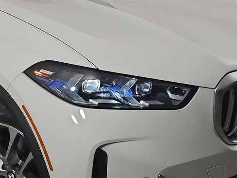 Certified 2024 BMW X5 xDrive40i w/ Premium Package image 33