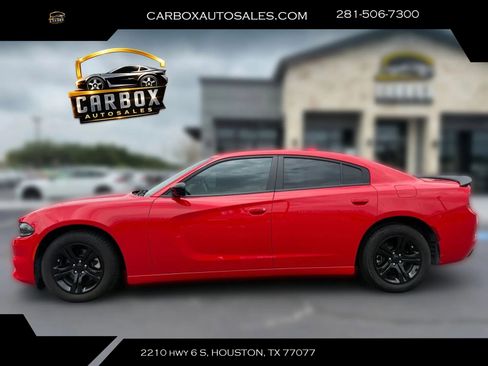 Used 2023 Dodge Charger SXT RWD image 2