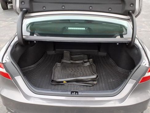 Used 2020 Toyota Camry LE w/ Convenience Package image 20