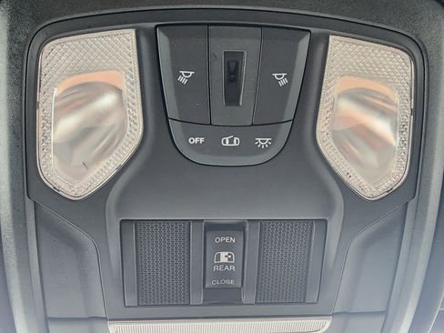 Used 2021 RAM 1500 Big Horn image 14