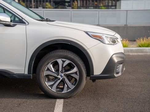 Used 2020 Subaru Outback Touring AWD/4WD image 9