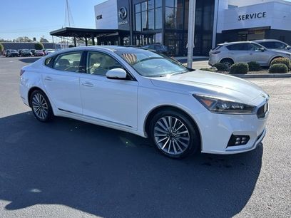 Used 2017 Kia Cadenza Technology