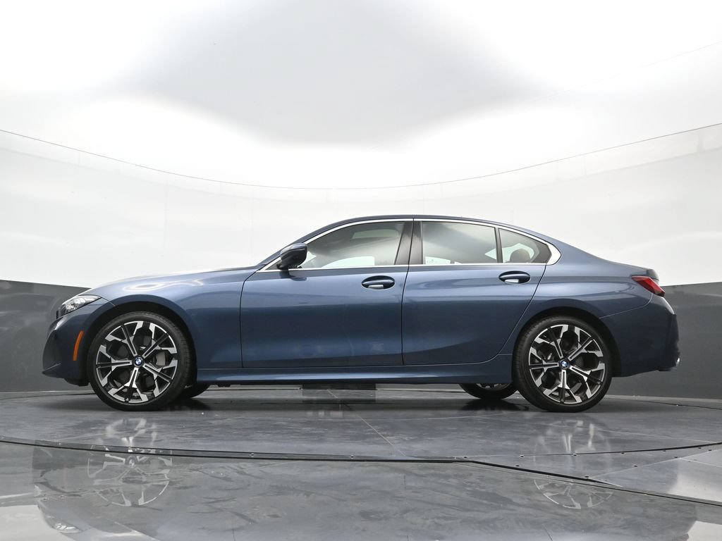 Used 2026 BMW 330i xDrive Sedan AWD/4WD image 24