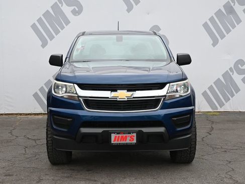 Used 2020 Chevrolet Colorado W/T w/ WT Convenience Package RWD image 2