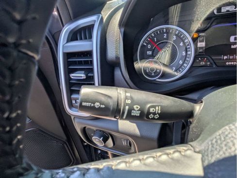 Used 2023 RAM 1500 Big Horn AWD/4WD image 31