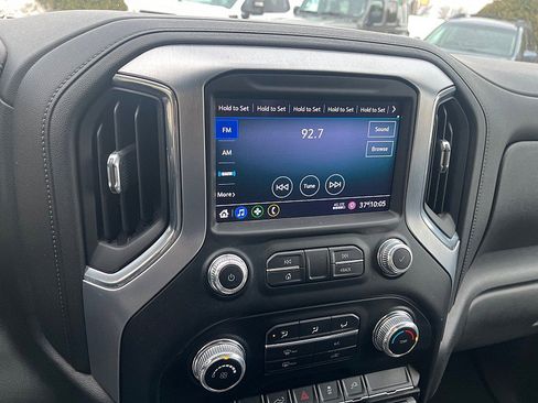 Used 2021 GMC Sierra 1500 SLE image 15