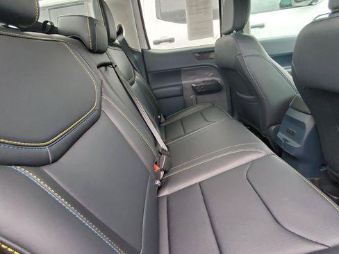 Used 2025 Ford Maverick Lobo AWD/4WD image 6