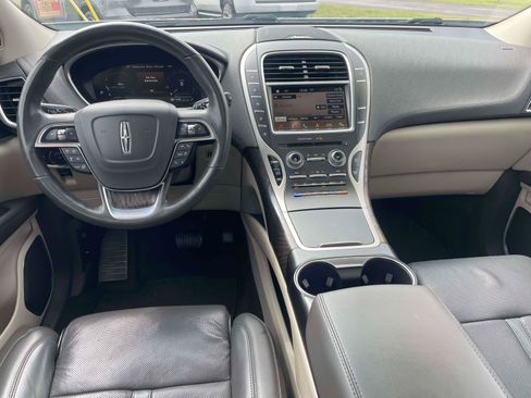 Used 2019 Lincoln Nautilus Reserve w/ Driver Assistance Package AWD/4WD image 7