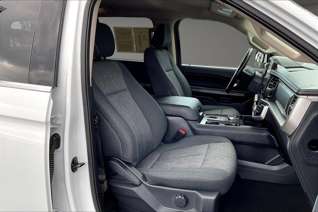 Used 2024 Ford Expedition XLT RWD image 33