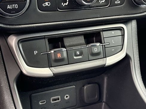 Certified 2023 GMC Terrain SLE w/ Driver Convenience Package FWD image 15