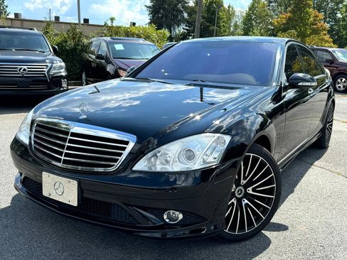 Used 2007 Mercedes-Benz S 550 4MATIC image 3