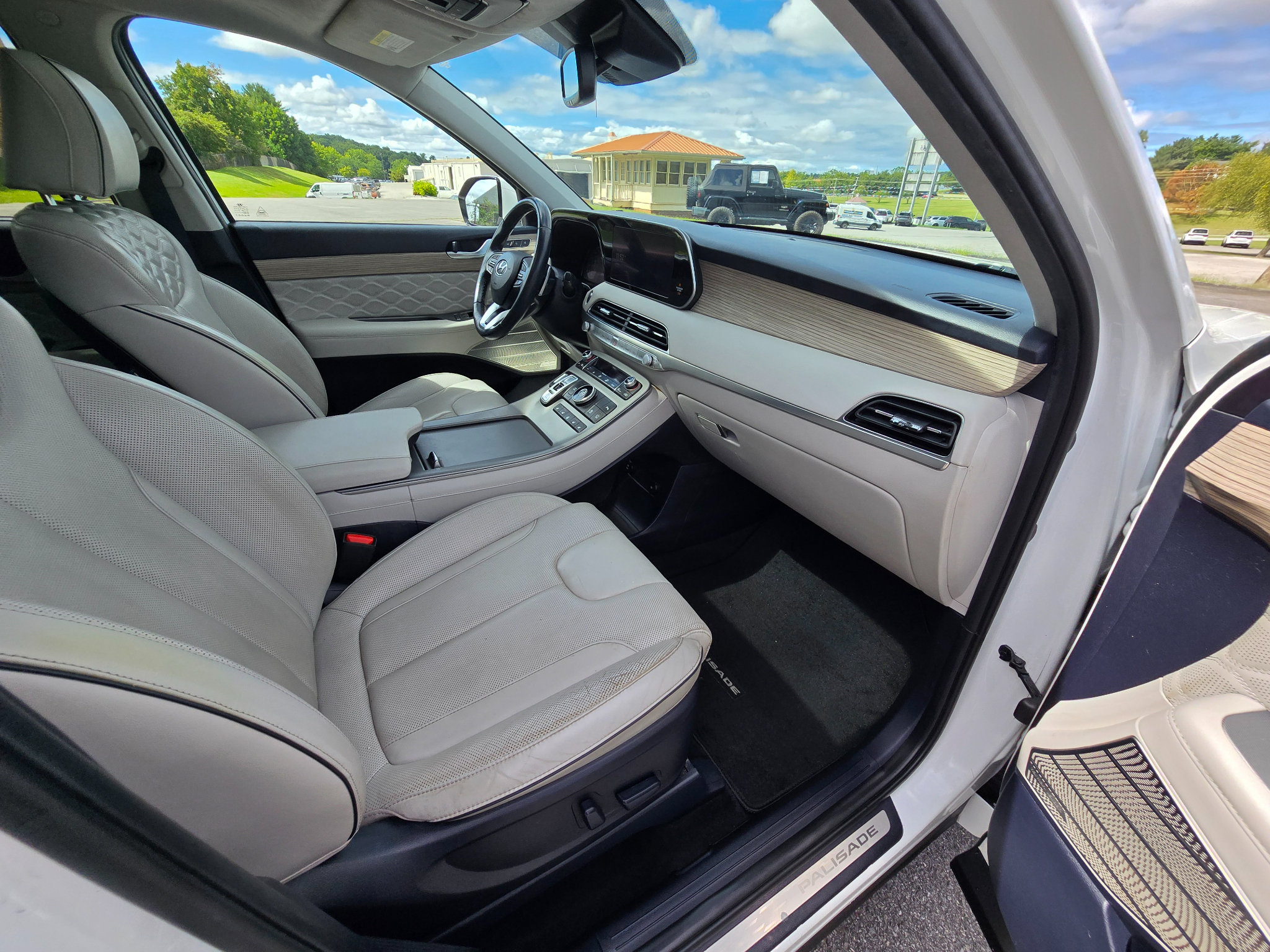 Used 2022 Hyundai Palisade Calligraphy FWD image 24