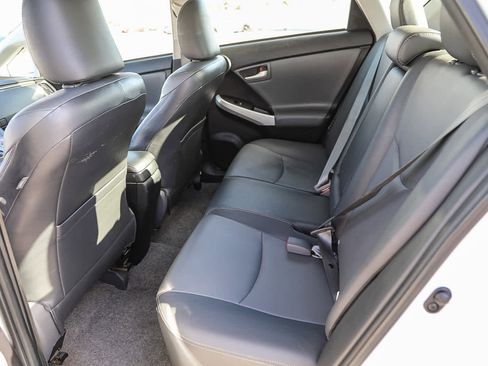 Used 2015 Toyota Prius Four image 18