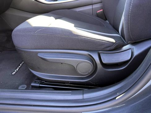 Used 2023 Hyundai Sonata SE w/ Cargo Package FWD image 10