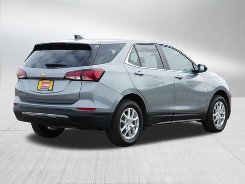 Used 2024 Chevrolet Equinox LT image 7