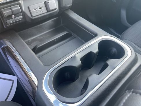 Certified 2021 Chevrolet Silverado 1500 LT Trail Boss w/ Convenience Package II image 31