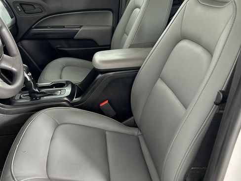 Used 2022 Chevrolet Colorado W/T RWD image 13