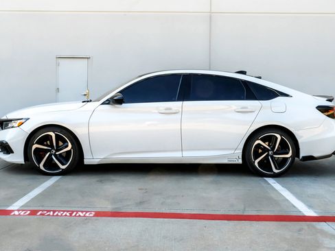 Used 2022 Honda Accord Sport image 5