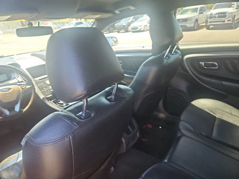 Used 2016 Ford Taurus SEL w/ Equipment Group 201A FWD image 11