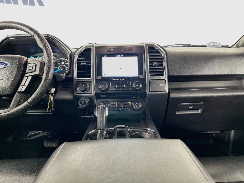 Used 2016 Ford F150 XLT w/ Equipment Group 302A Luxury AWD/4WD image 27