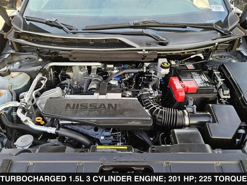 Used 2025 Nissan Rogue S image 37