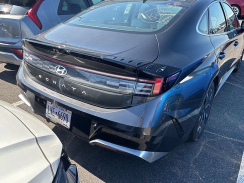Used 2025 Hyundai Sonata SEL FWD image 11