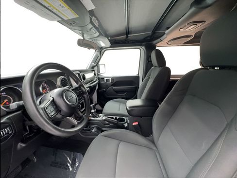 Used 2022 Jeep Wrangler Sport AWD/4WD image 18