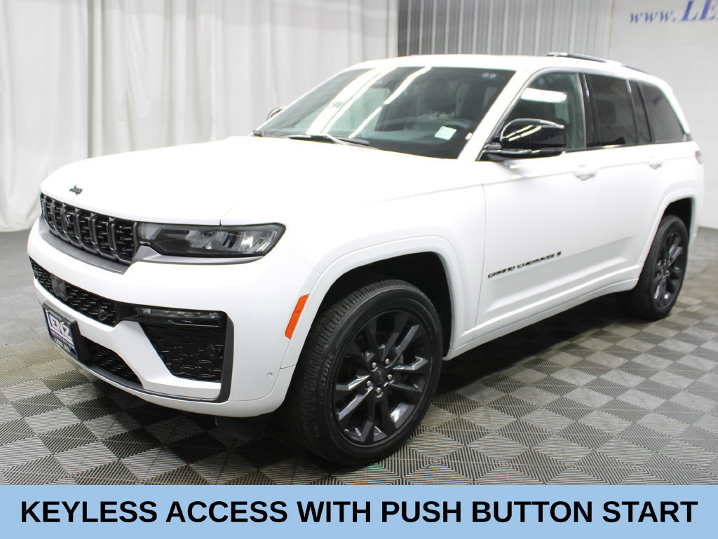 Used 2026 Jeep Grand Cherokee Limited AWD/4WD image 9