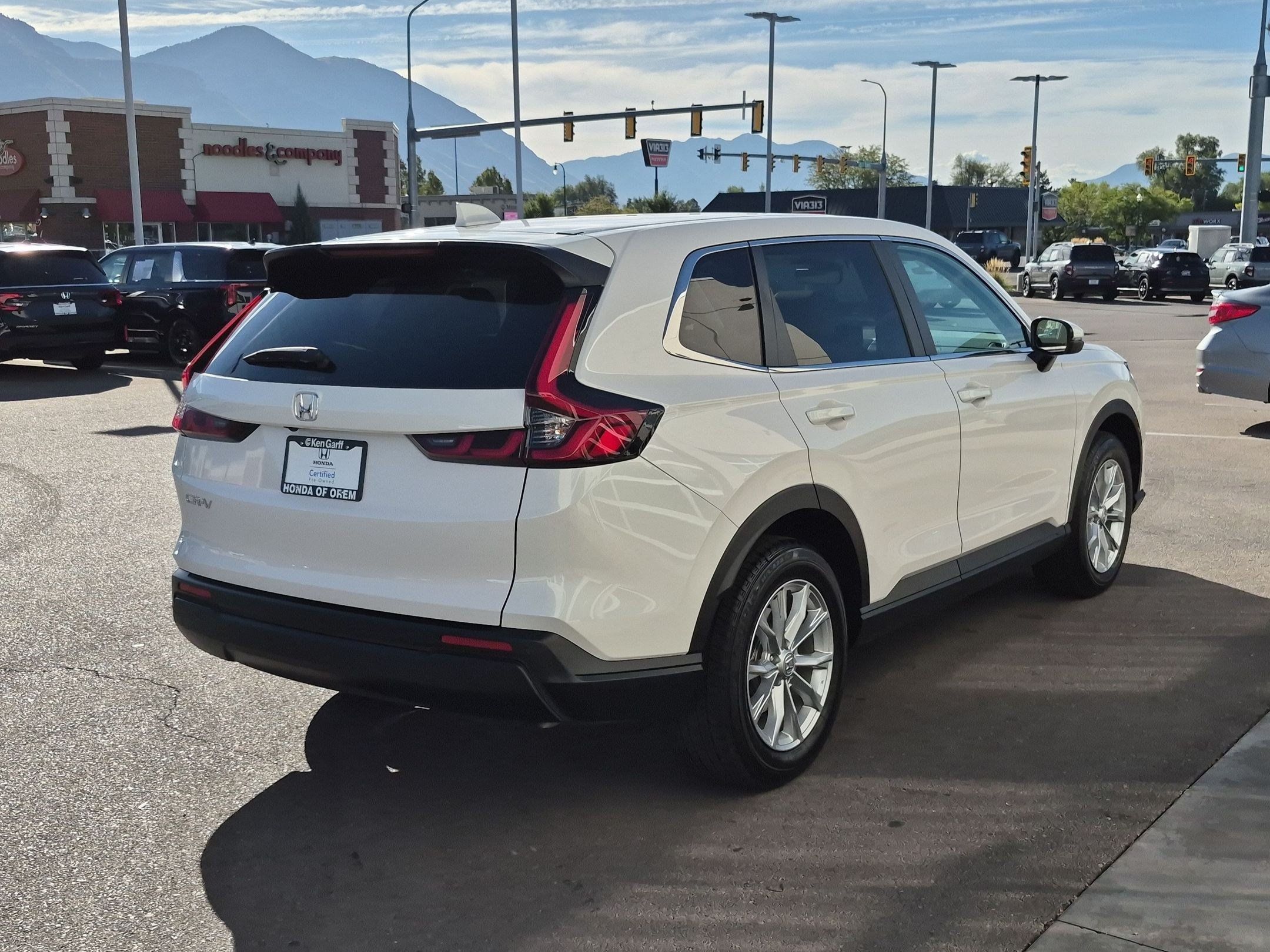 Used 2025 Honda CR-V EX-L image 3