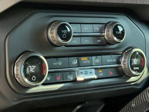 Used 2025 Ford Bronco Raptor w/ Interior Carbon Fiber Pack AWD/4WD image 32