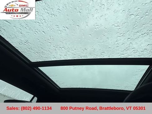 Used 2025 GMC Yukon AT4 Ultimate AWD/4WD image 22