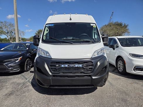 Used 2023 RAM ProMaster 2500 image 3