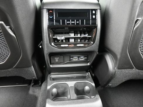 New 2026 Jeep Grand Cherokee L Laredo AWD/4WD image 13